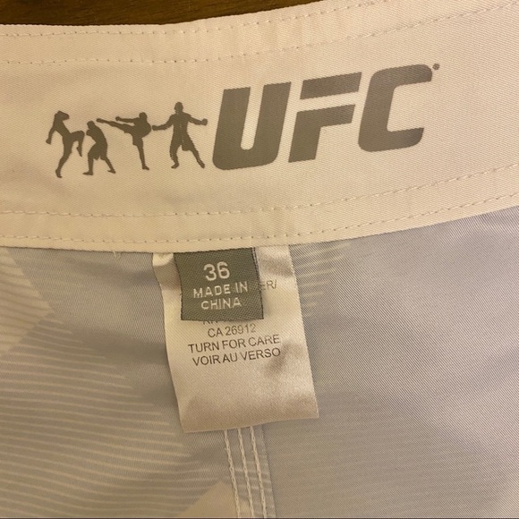 UFC Board Shorts 36  MMA Swim Retro Ultimate Fighting Championship Mens Plaid - Picture 6 of 7